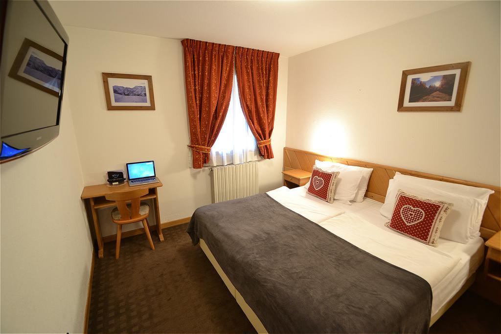 Hotel Piccolo Tibet Livigno Cameră foto